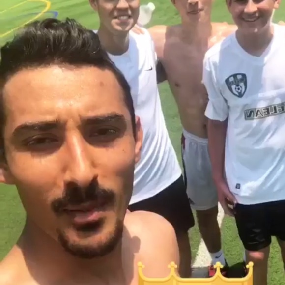 Meet your Posher, Sean - Picture 1 of 1